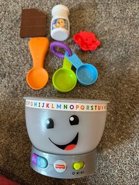 Fisher-Price White Light-Up Learning Bowl with Multicolor Scoops and Food Pieces